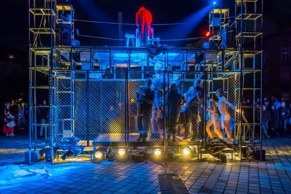 31799Theatre is Freedom: Teatr Biuro Podrozy – The Tempest